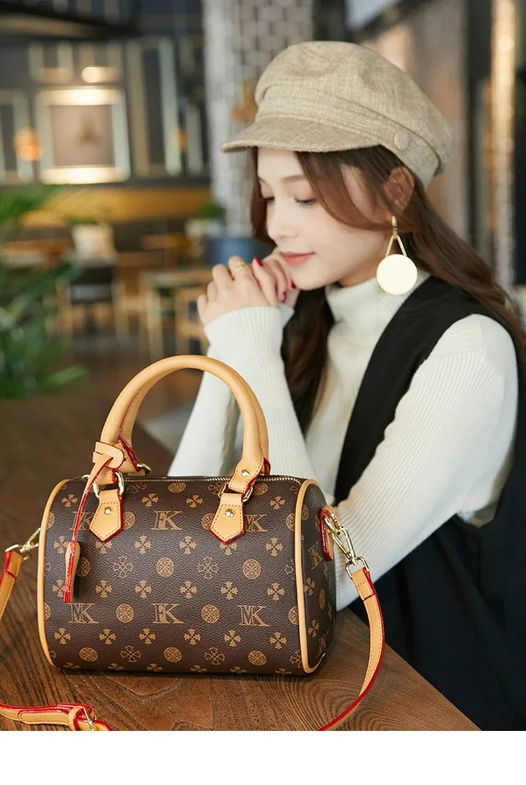 Luxury Brand Mini Handbag with High Texture and Temperament Casual Printed Letter Crossbody Bag